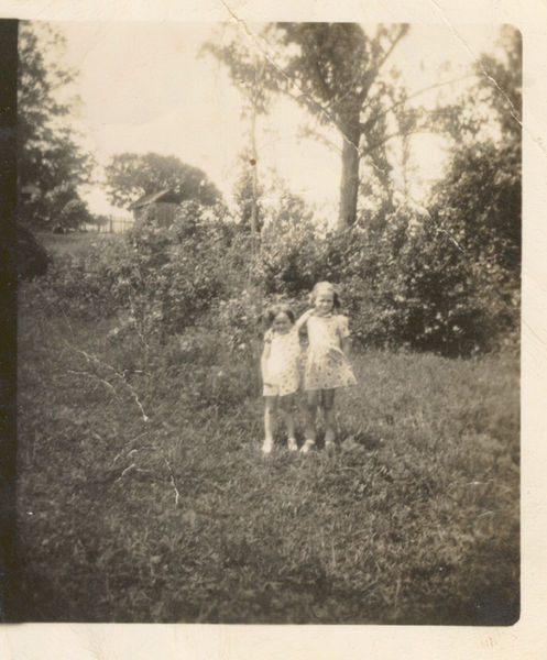 janice-&-jo-ann,-1944.jpg