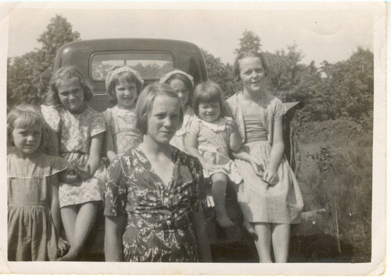 june,-judy,-carolyn,-jo-ann,-elaine,-sudie-&-janice.jpg